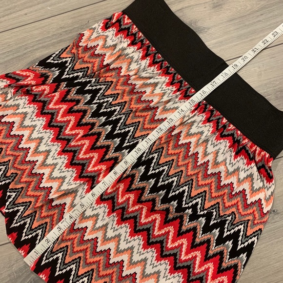 Chevron Bubble Skirt - Picture 8 of 8